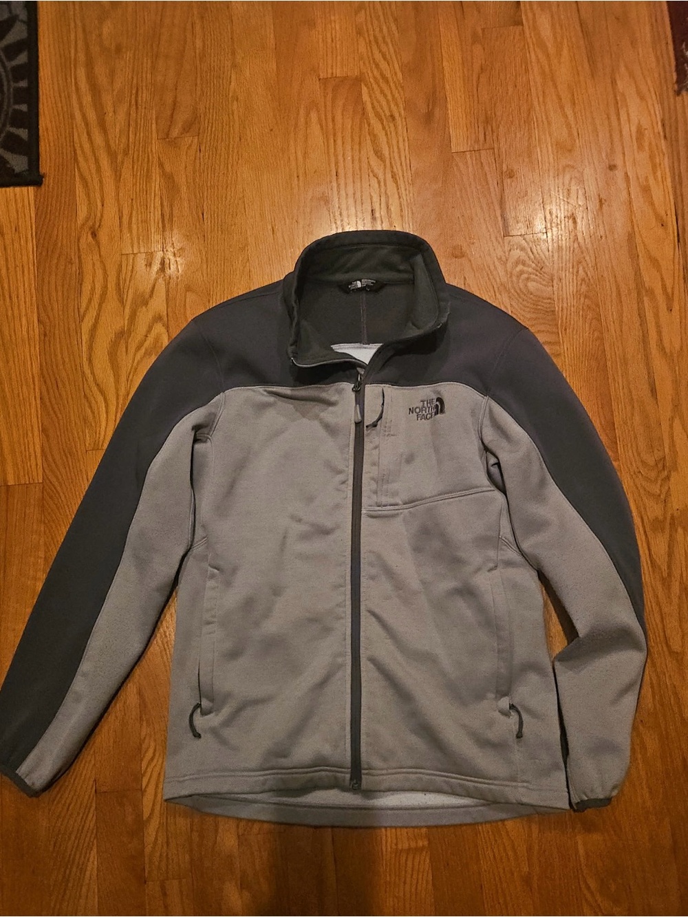 The North Face Men’s Gray Black Soft Shell Jacket Size S/P Full Zip